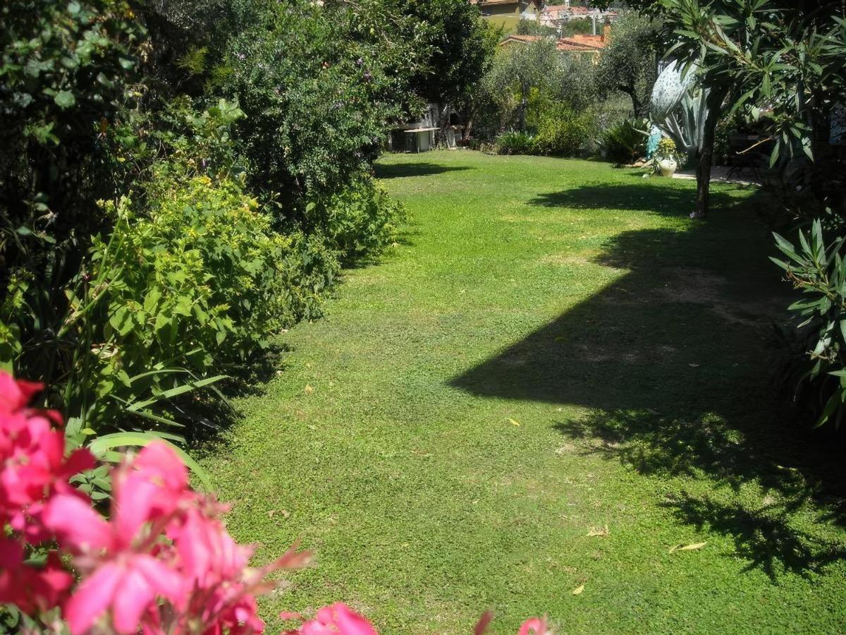 Agrodolce Bed & Breakfast Boissano Bagian luar foto